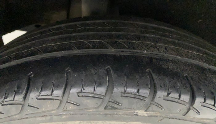 2018 Maruti Baleno DELTA CVT PETROL 1.2, Petrol, Automatic, 1,00,196 km, Right Rear Tyre Tread
