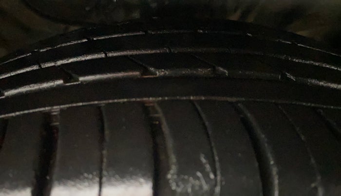 2021 KIA SELTOS X LINE 1.4 PETROL DCT, Petrol, Automatic, 50,082 km, Right Front Tyre Tread