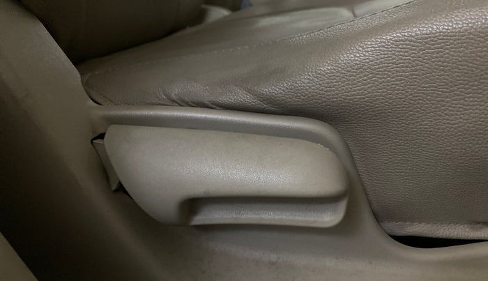 2015 Maruti Swift Dzire VXI, Petrol, Manual, 57,387 km, Driver Side Adjustment Panel