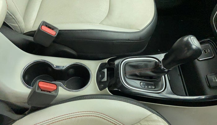 2018 Jeep Compass LIMITED 1.4 PETROL AT, Petrol, Automatic, 77,892 km, Gear Lever