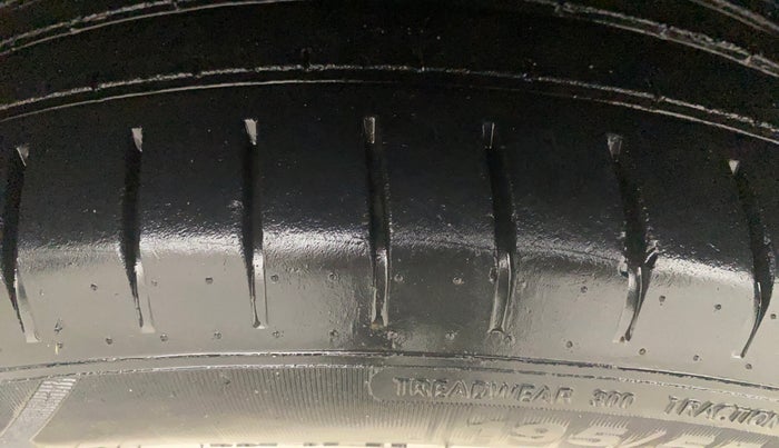 2023 Maruti Baleno ZETA PETROL 1.2, Petrol, Manual, 29,137 km, Left Front Tyre Tread