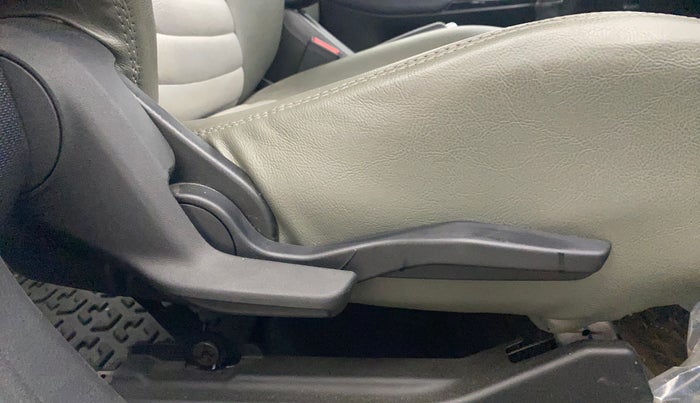 2023 Maruti Baleno ZETA PETROL 1.2, Petrol, Manual, 29,137 km, Driver Side Adjustment Panel