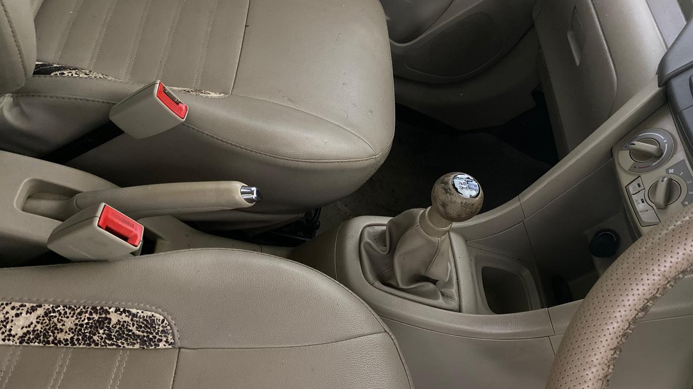 2015 Maruti Ertiga VXI CNG, CNG, Manual, 1,26,693 km, Gear Lever