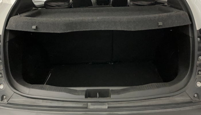 2022 Renault Kiger RXZ AMT, Petrol, Automatic, 19,138 km, Boot Inside