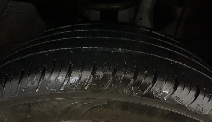 2022 Renault Kiger RXZ AMT, Petrol, Automatic, 19,138 km, Right Front Tyre Tread