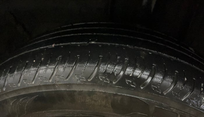 2022 Renault Kiger RXZ AMT, Petrol, Automatic, 19,138 km, Left Rear Tyre Tread