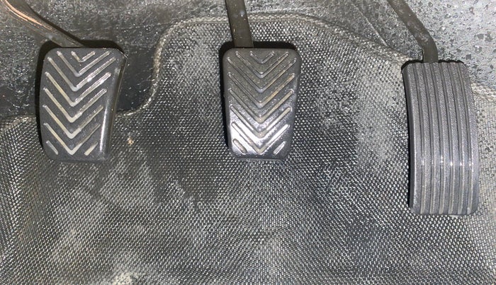 2013 Hyundai Eon SPORTZ, Petrol, Manual, 69,364 km, Pedals