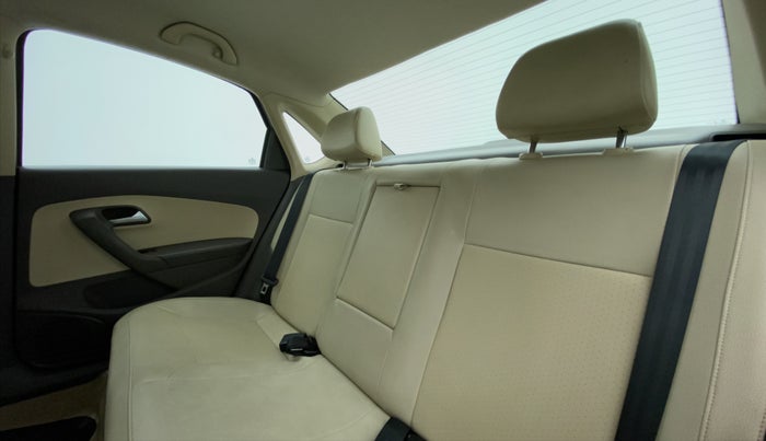 2014 Volkswagen Vento HIGHLINE DIESEL, Diesel, Manual, 89,558 km, Right Side Rear Door Cabin