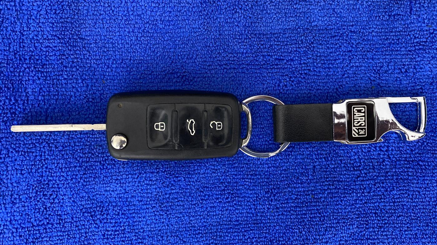 2014 Volkswagen Vento HIGHLINE DIESEL, Diesel, Manual, 89,558 km, Key Close Up