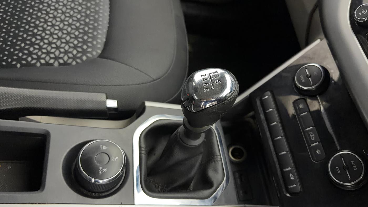 2019 Tata NEXON XZ PETROL, Petrol, Manual, 43,020 km, Gear Lever