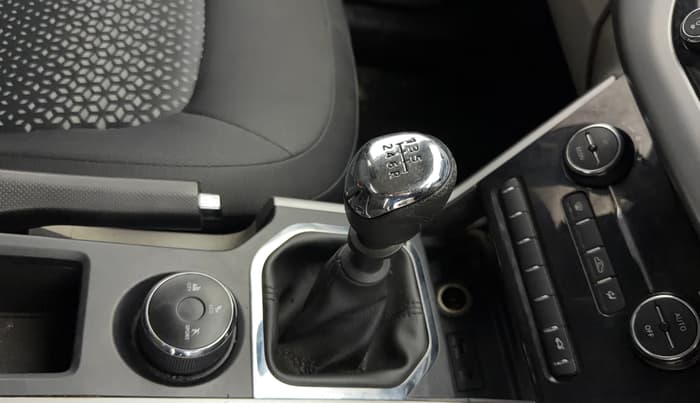 2019 Tata NEXON XZ PETROL, Petrol, Manual, 43,020 km, Gear Lever