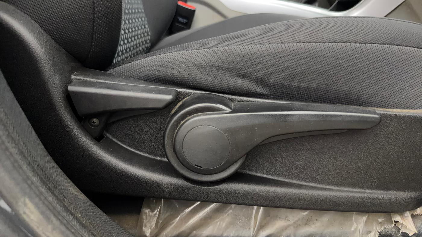 2019 Tata NEXON XZ PETROL, Petrol, Manual, 43,020 km, Driver Side Adjustment Panel