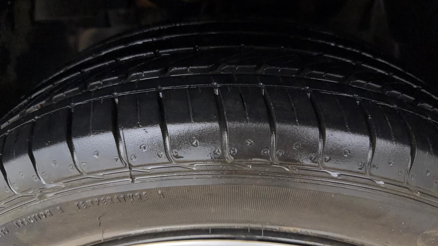 2019 Tata NEXON XZ PETROL, Petrol, Manual, 43,020 km, Left Front Tyre Tread