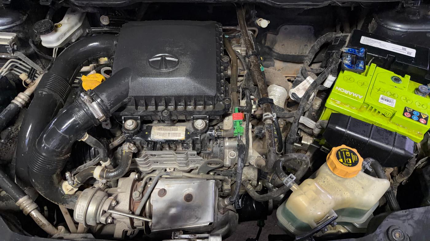 2019 Tata NEXON XZ PETROL, Petrol, Manual, 43,020 km, Engine View