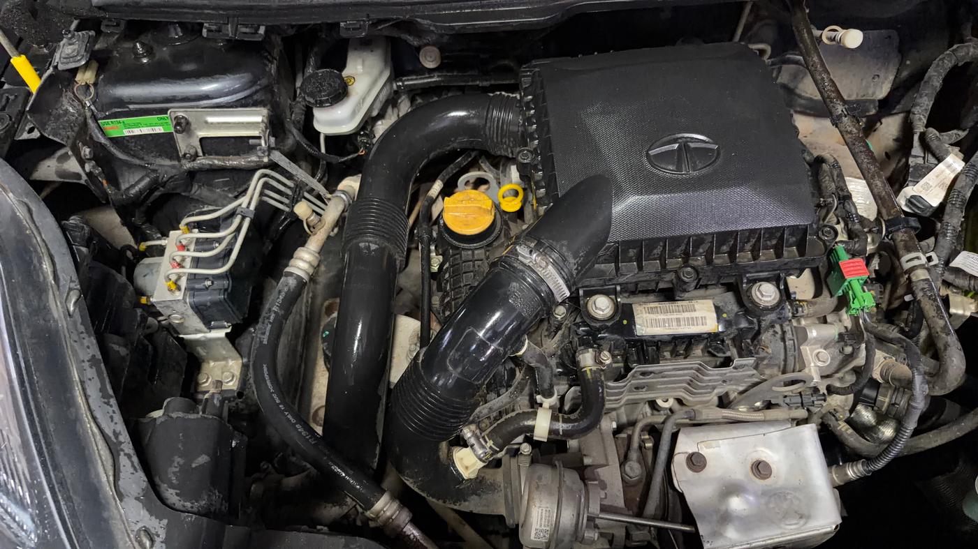 2019 Tata NEXON XZ PETROL, Petrol, Manual, 43,020 km, Engine View - Right