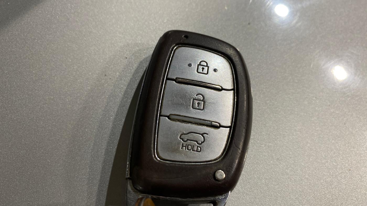 2015 Hyundai Creta SX PLUS 1.6 PETROL, Petrol, Manual, 62,678 km, Key Close Up
