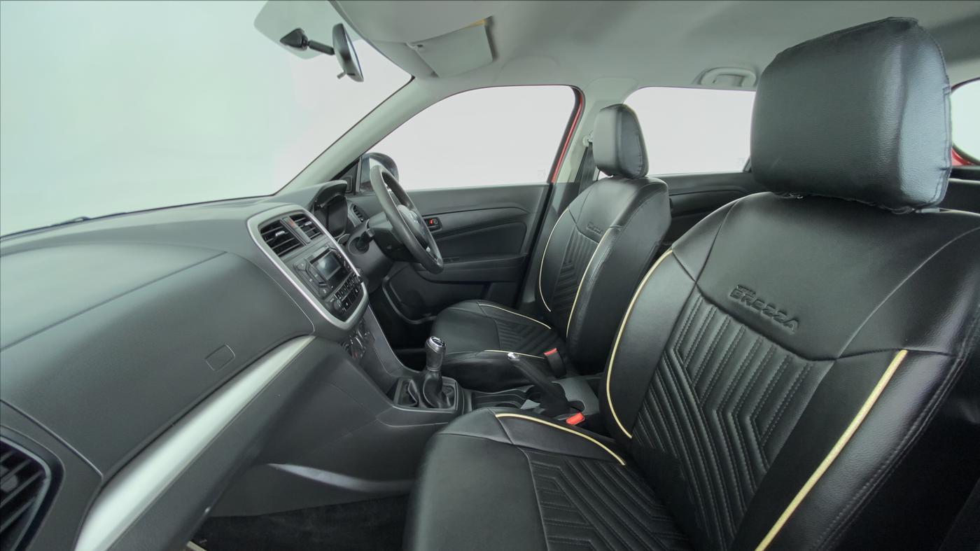 2016 Maruti Vitara Brezza VDI OPT, Diesel, Manual, 62,914 km, Right Side Front Door Cabin