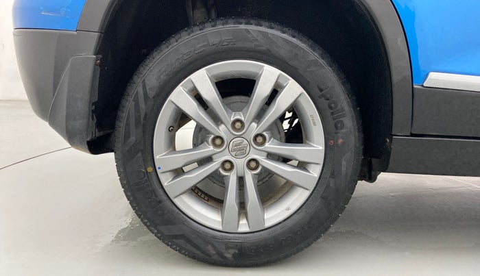 2016 Maruti Vitara Brezza ZDI, Diesel, Manual, 71,220 km, Right Rear Wheel