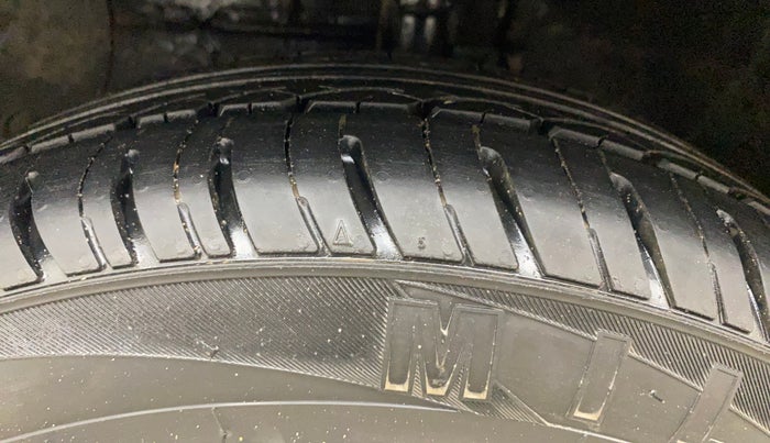 2018 Hyundai Grand i10 SPORTZ 1.2 KAPPA VTVT, Petrol, Manual, 65,864 km, Left Front Tyre Tread