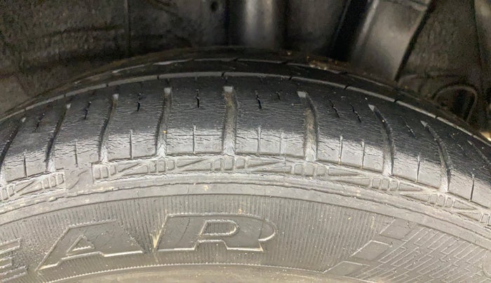 2018 Hyundai Grand i10 SPORTZ 1.2 KAPPA VTVT, Petrol, Manual, 65,864 km, Left Rear Tyre Tread