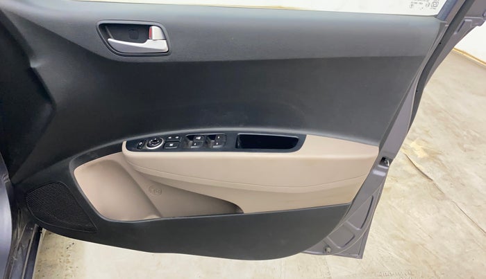 2018 Hyundai Grand i10 SPORTZ 1.2 KAPPA VTVT, Petrol, Manual, 65,864 km, Driver Side Door Panels Control