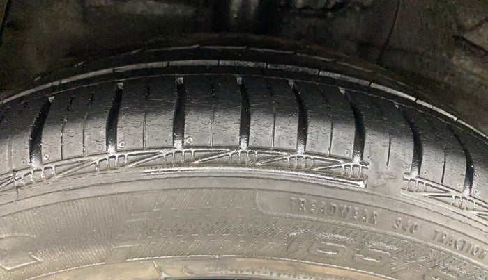 2018 Hyundai Grand i10 SPORTZ 1.2 KAPPA VTVT, Petrol, Manual, 65,864 km, Right Rear Tyre Tread