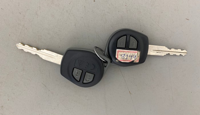 2016 Maruti Baleno DELTA PETROL 1.2, Petrol, Manual, 71,660 km, Key Close Up