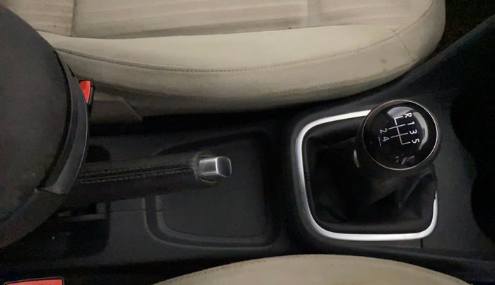 2014 Volkswagen Polo HIGHLINE1.2L, Petrol, Manual, 29,366 km, Gear Lever