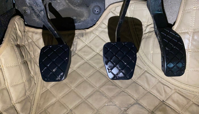 2014 Volkswagen Polo HIGHLINE1.2L, Petrol, Manual, 29,366 km, Pedals