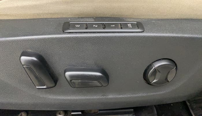 2021 Skoda Octavia L&K 2.0 AT, Petrol, Automatic, 73,572 km, Driver Side Adjustment Panel