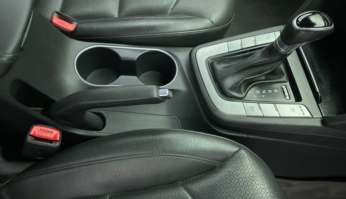 2017 Hyundai New Elantra 2.0 SX(O) AT PETROL, Petrol, Automatic, 69,854 km, Gear Lever