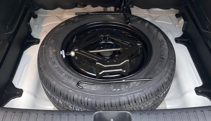 2020 Hyundai Creta SX IVT 1.5 PETROL, Petrol, Automatic, 11,997 km, Spare Tyre