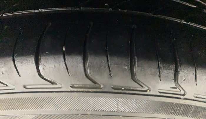 2022 Maruti Vitara Brezza ZXI, Petrol, Manual, 26,637 km, Left Rear Tyre Tread