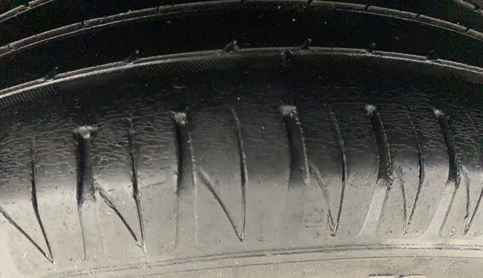 2022 Maruti Vitara Brezza ZXI, Petrol, Manual, 26,637 km, Right Rear Tyre Tread