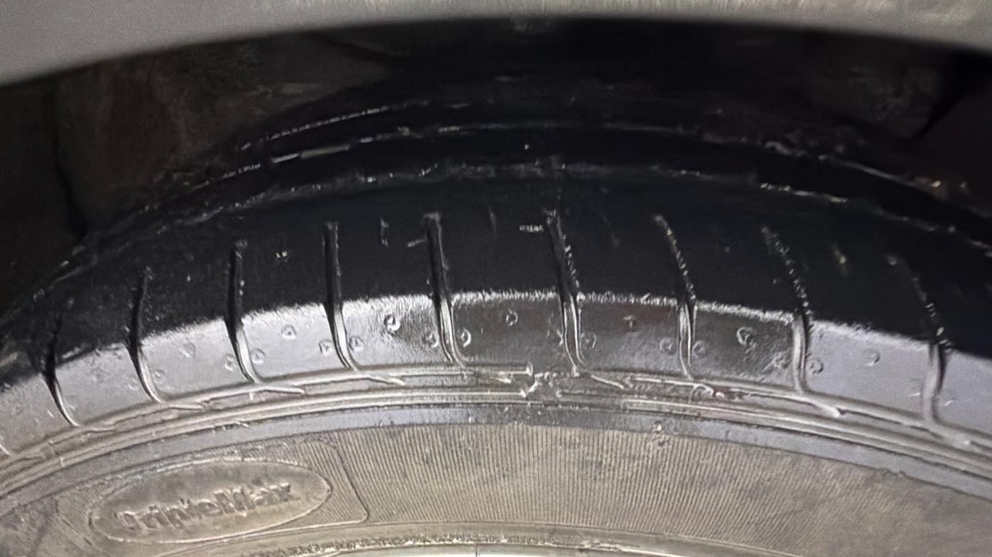 2017 Hyundai Creta SX PLUS AT 1.6 PETROL, Petrol, Automatic, 71,046 km, Right Front Tyre Tread