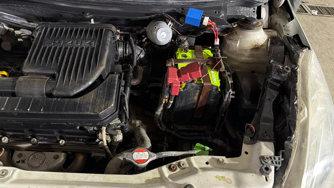 2015 Maruti Swift VXI, Petrol, Manual, 77,917 km, Engine View - Left