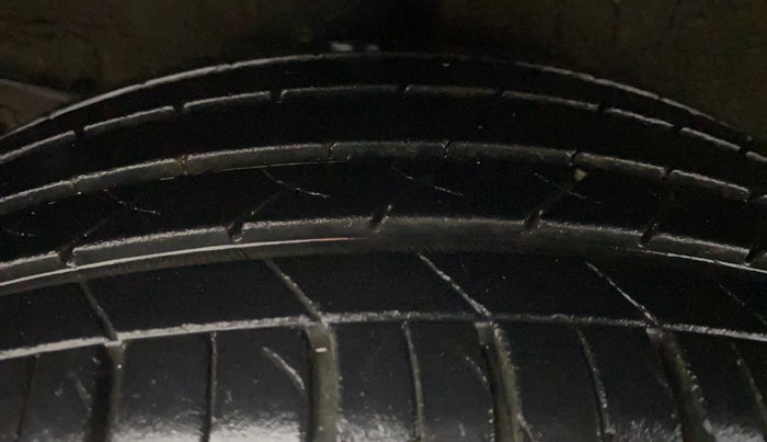 2021 KIA SONET HTX 1.0 IMT, Petrol, Manual, 19,069 km, Right Rear Tyre Tread