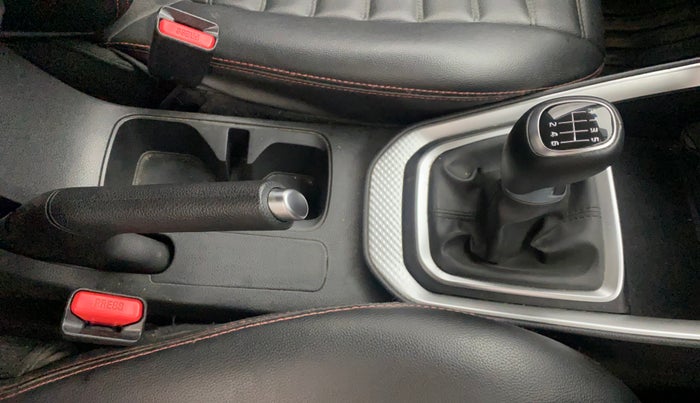 2021 KIA SONET HTX 1.0 IMT, Petrol, Manual, 19,069 km, Gear Lever