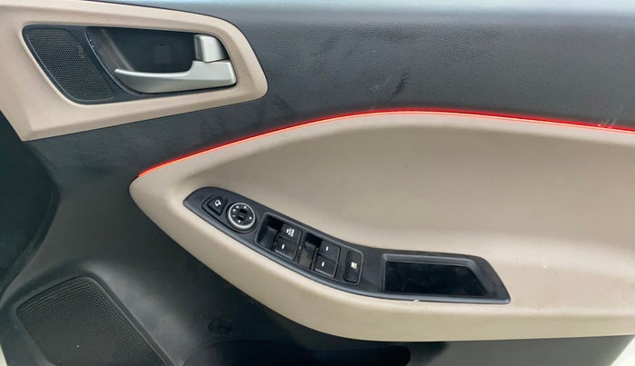 2018 Hyundai Elite i20 ASTA 1.2, Petrol, Manual, 47,002 km, Driver Side Door Panels Control