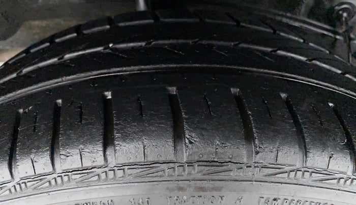 2012 Toyota Etios VD, Diesel, Manual, 19,994 km, Right Rear Tyre Tread