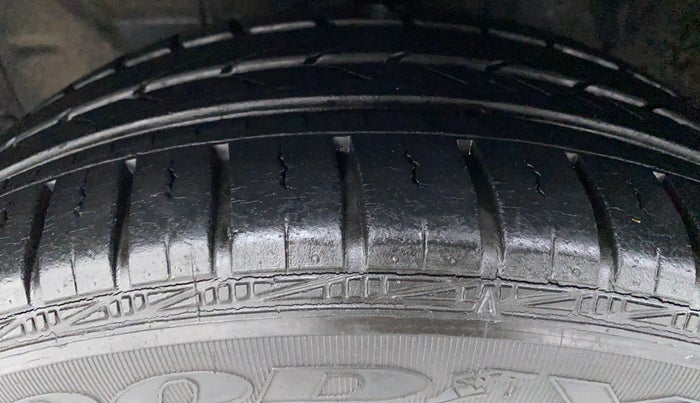 2012 Toyota Etios VD, Diesel, Manual, 19,994 km, Left Front Tyre Tread