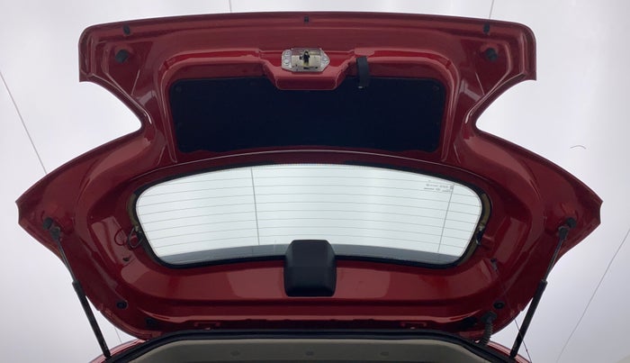 2018 Mahindra KUV 100 NXT K8 6 SEATER DUAL TONE, Petrol, Manual, 23,834 km, Boot Door Open