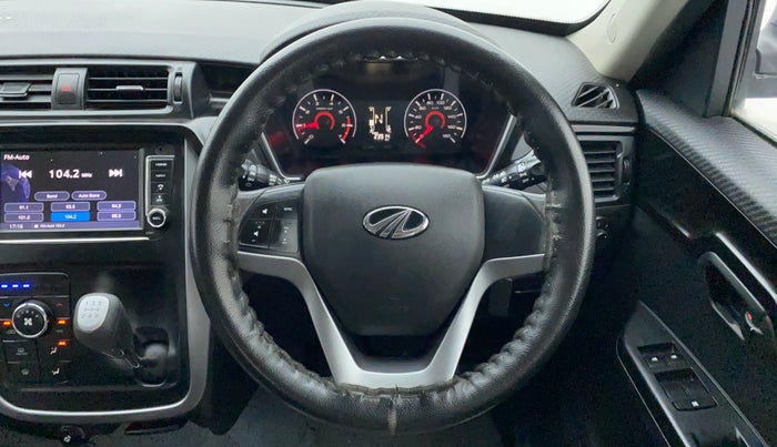 2018 Mahindra KUV 100 NXT K8 6 SEATER DUAL TONE, Petrol, Manual, 23,834 km, Steering Wheel Close Up