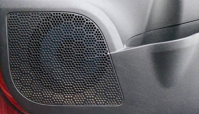 2018 Mahindra KUV 100 NXT K8 6 SEATER DUAL TONE, Petrol, Manual, 23,834 km, Speaker