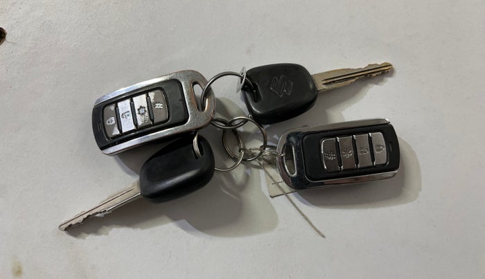 2015 Maruti Celerio VXI, Petrol, Manual, 48,490 km, Key Close Up