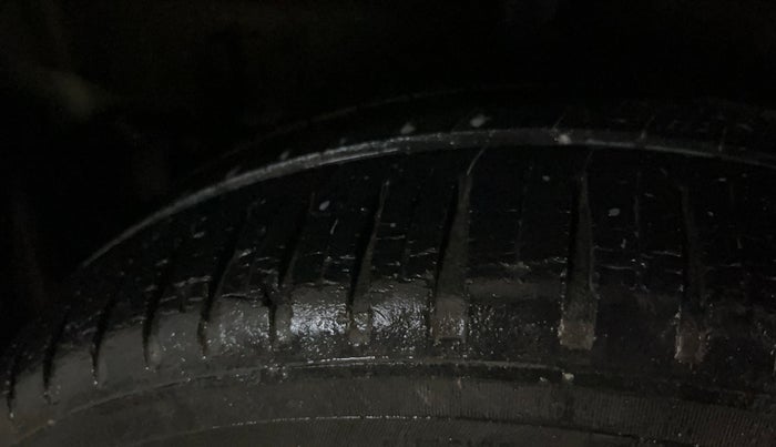 2015 Maruti Celerio VXI, Petrol, Manual, 48,490 km, Right Rear Tyre Tread