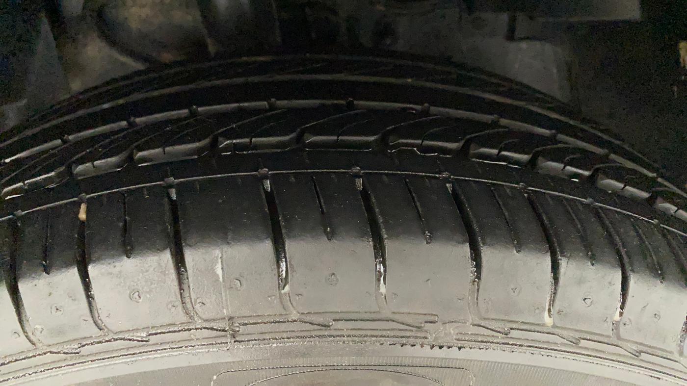 2021 Tata NEXON XZ PETROL, Petrol, Manual, 8,754 km, Right Front Tyre Tread