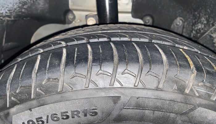 2017 Ford Ecosport AMBIENTE 1.5L PETROL, Petrol, Manual, 89,382 km, Right Front Tyre Tread