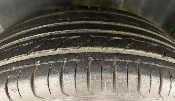 2013 Volkswagen Polo TRENDLINE 1.2L PETROL, Petrol, Manual, 85,282 km, Left Rear Tyre Tread