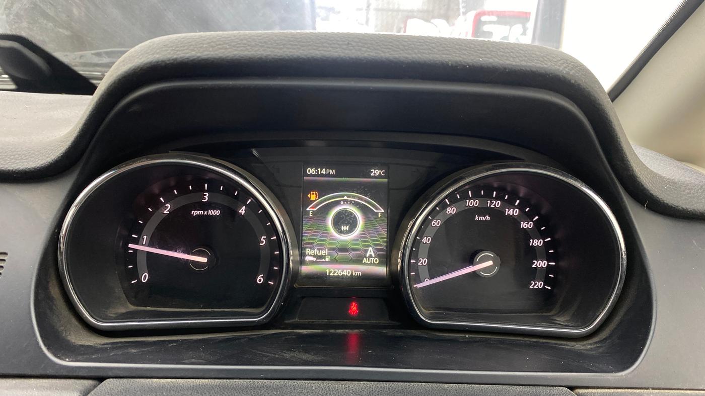 2019 Tata Hexa XM PLUS 4X2 7 STR, Diesel, Manual, 1,22,595 km, Odometer Image